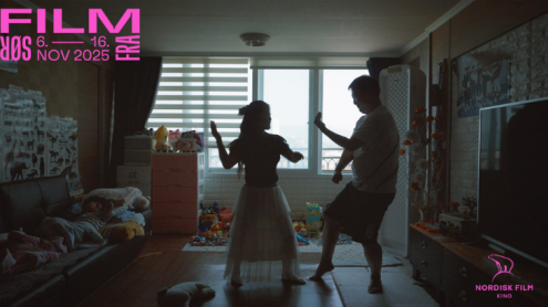 NORTH SOUTH MAN WOMAN